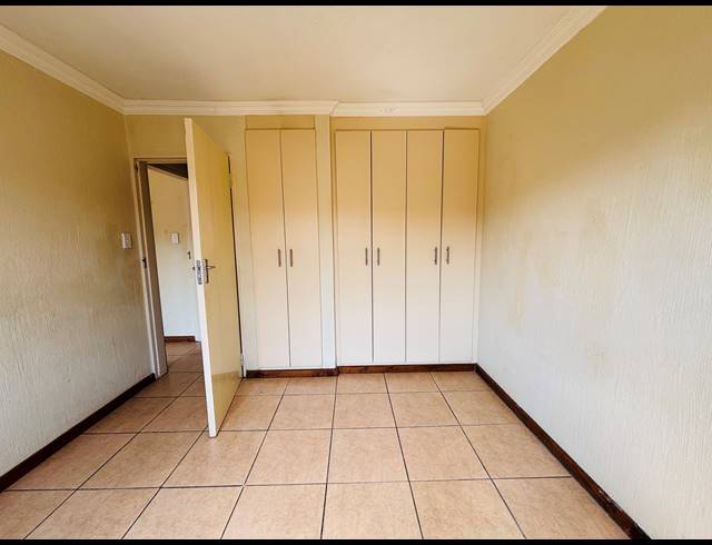 2 BEDROOM APARTMENT TO LET IN OLYMPUS AH